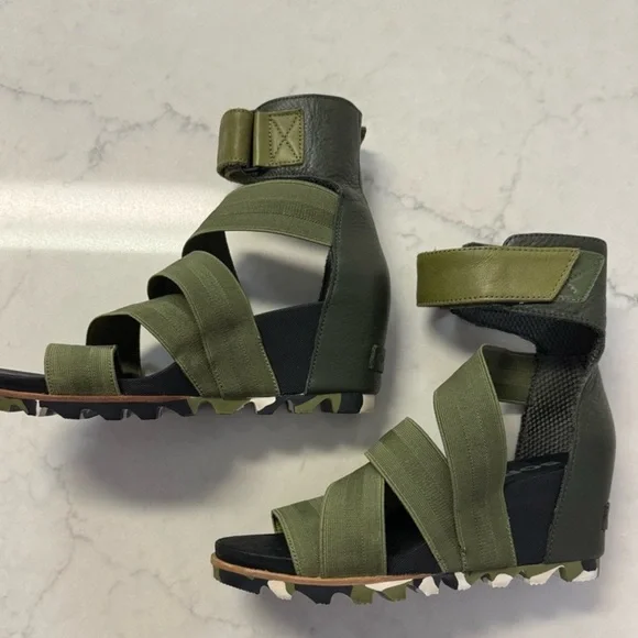Sorel Women’s Joanie Gladiator ll  Olive Green Wedge Sandals Size 8 - Picture 3 of 8